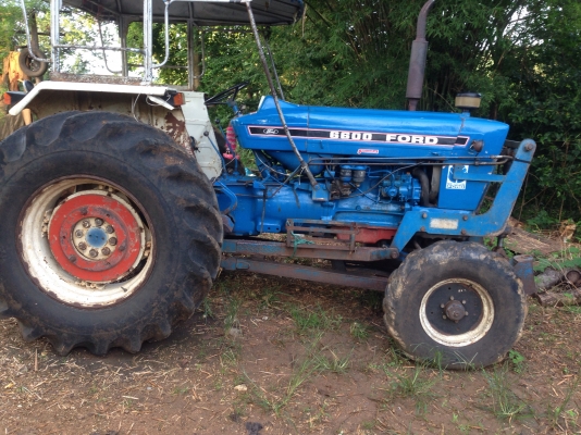 ขายรถไถฟอร์ด สภาพ 90\%