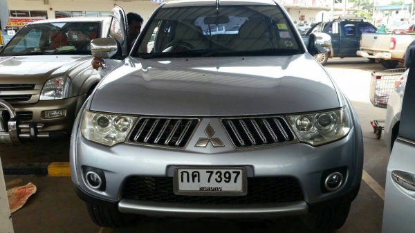 MITSU PAJERO 2.5 ออโต้ ปี52 เบาะหนัง MITSU PAJERO 2.5 ออโต้ ปี52 เบาะหนัง