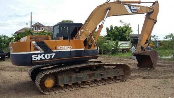 ขายรถแบคโฮ KOBELCO SK200-// ราคา 580000