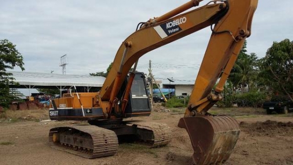 ขายรถแบคโฮ KOBELCO SK200-// ราคา 580000