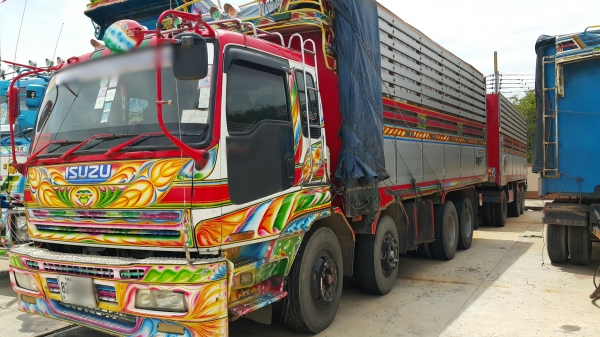 ขายรถพ่วง 24 ล้อ แม่.ลูก กะบะเนียมคอกเกษตรเนียมดั้ม อู่.พงค์ไพบูรณ์  ISUZU GIGA ปี.54 สวยๆราคา.1650000 สวยๆสนใจรีบจองด่วน