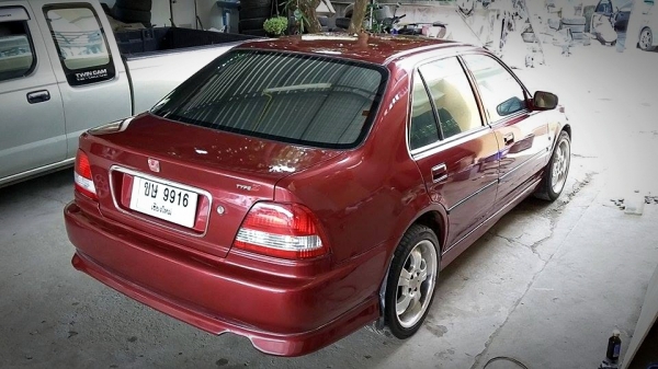 Honda city Z สีแดงสุดสวย ชุดแต่งรอบคัน