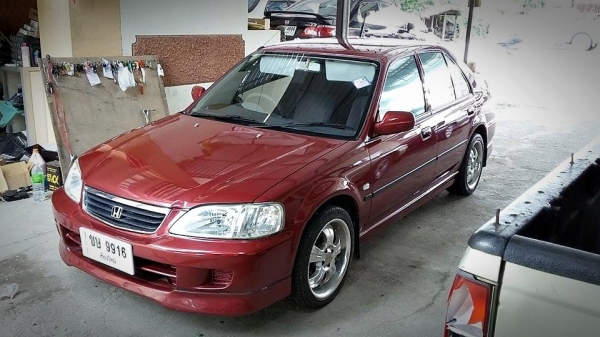 Honda city Z สีแดงสุดสวย ชุดแต่งรอบคัน