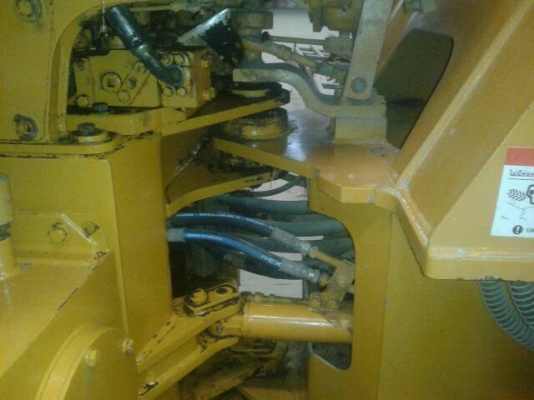 ขายรถตักล้อยาง KOMATSU WA100-1  สวยพร้อมใช้ครับ