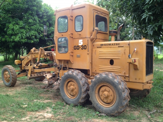 ขายรถเกรด ขนาดเล็ก