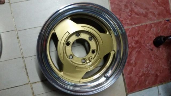 ขายแม็คนอก1คู่6รูขอบ15 ขายแม็คนอก1คู่6รูขอบ15