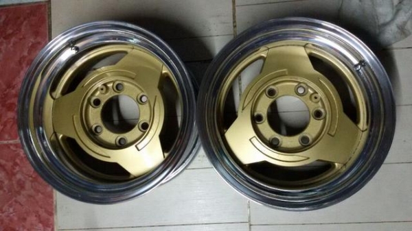 ขายแม็คนอก1คู่6รูขอบ15 ขายแม็คนอก1คู่6รูขอบ15