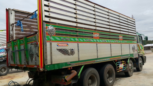 ขายรถพ่วง 24 ล้อ แม่.ลูก กระบะเนียมคอกเกษตรดั้ม อู่.พงษ์ไพบูรณ์ HINO PROFIA เครื่อง.P11C.320 แรง ปี.54 ราคา.1650000 รถสวย สนใจนัดดูรถได้เลยครับ