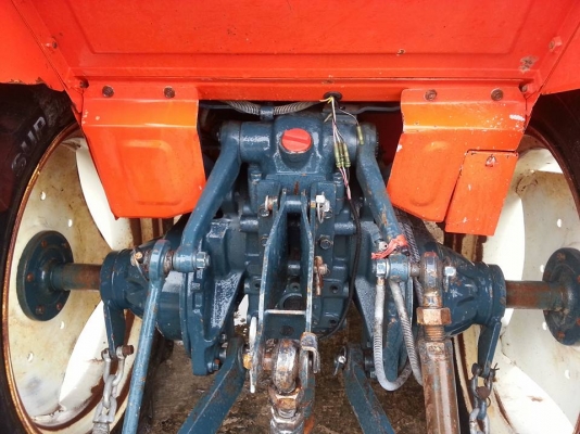 คูโบต้า L2402 4 WD ใบมีด