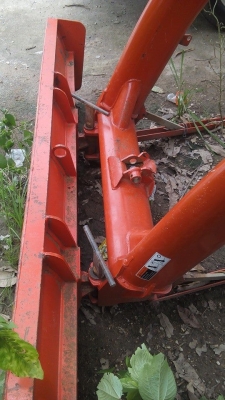 ชุดใบมีดตราช้างคานโค้งถอด จาก L4708 L4508