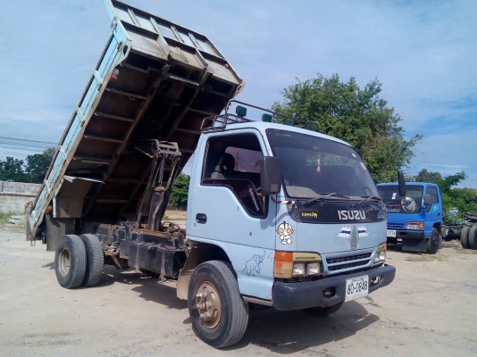 หกล้อ อีซูซุ NPR ปี39 วางเครือง165 แรง เกียร์ร็อค ล่างเอฟ รถเดิมบางสวยมากๆทะเบียนพร้อมโอน