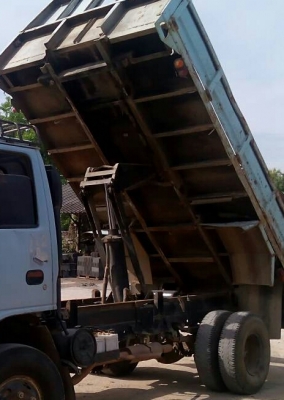 หกล้อ อีซูซุ NPR ปี39 วางเครือง165 แรง เกียร์ร็อค ล่างเอฟ รถเดิมบางสวยมากๆทะเบียนพร้อมโอน หกล้อ อีซูซุ NPR ปี39 วางเครือง165 แรง เกียร์ร็อค ล่างเอฟ รถเดิมบางสวยมากๆทะเบียนพร้อมโอน