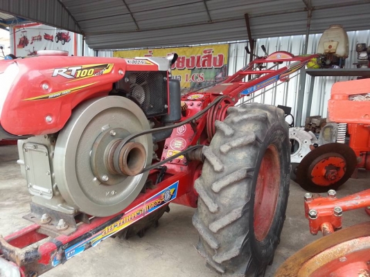 เครื่องคูโบต้า RT100 โครงสยามแทรกเตอร์