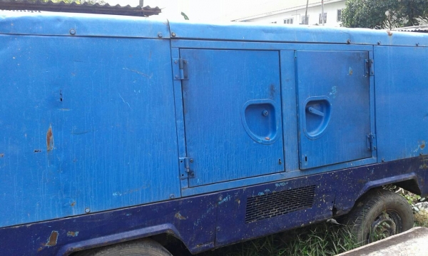 ขาย Airman 370  8 Bar  เครื่อง isuzu ครับ พร้อมใช้งานครับ