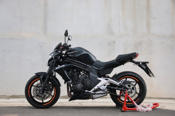 ขาย Kawasaki ER6N สีดำ ปี2013 ไมล์ 4,xxx รถสภาพเดิมๆ
