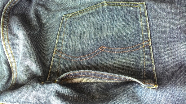 ลีวายส์ BIG E อเมริกาแท้ เย็บกระเป๋าหลังซิงเกิ้ล ผลิตก่อนปี 1976  เอว34ยาว34สภาพเดิมๆ แท้ถึงยุค โทร0982501299