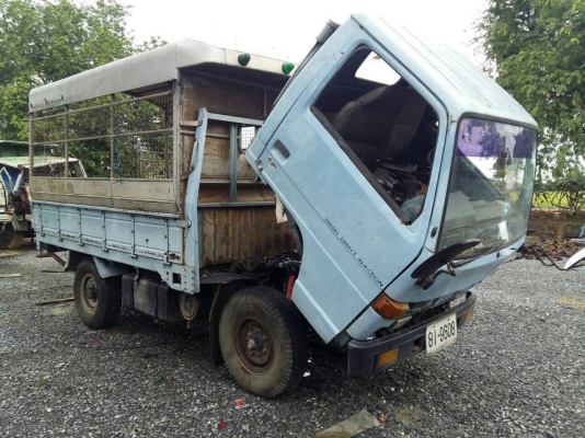 ขายรถ ISUZU NKR57E ปี39 เครื่อง 4BC2 100 แรงม้า คัสซีสวย เอกสารพร้อมโอน ขายรถ ISUZU NKR57E ปี39 เครื่อง 4BC2 100 แรงม้า คัสซีสวย เอกสารพร้อมโอน