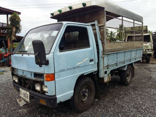 ขายรถ ISUZU NKR57E ปี39 เครื่อง 4BC2 100 แรงม้า คัสซีสวย เอกสารพร้อมโอน