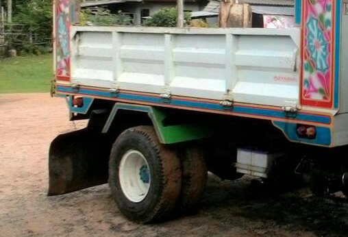 **765,000 บ.ต่อรอง/// 6ล้อดั้มดิน5คิว ISUZU DECA-195 ยาง8.25/16 **ขาย ISUZU DECA FRR-195 6ล้อดั้มดิน5คิว สวยๆพร้อมใช้ ISUZU DECA FRR32K1 6HE1-195 HP เครื่องเดิม เกียร์เดิม เครื่องดี แรง แน่นดี เกียร์ดีไม่มีหลุดครับ ช่วงล่างใหญ่ Fหน้า-หลัง คัสซีดี สวย ไม่ป