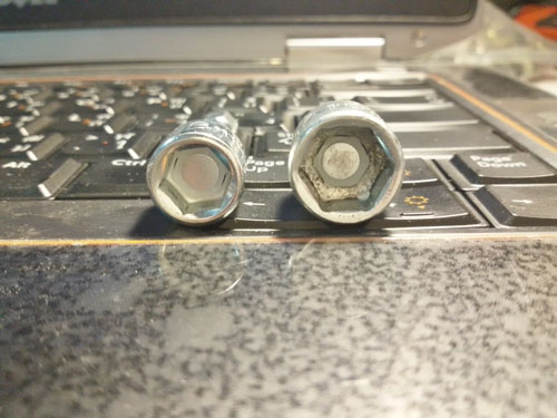 บล็อกไขสกรูปลายสว่าน เบอร์ 8 แพ็คละ 70 บ. 10 ดอก