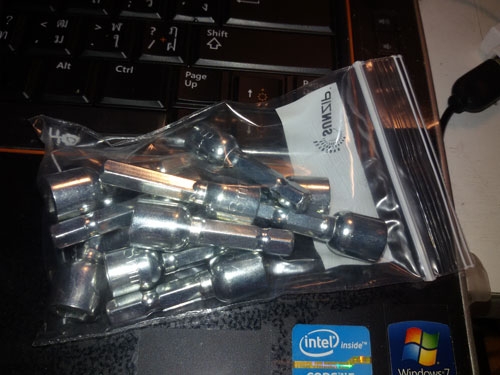 บล็อกไขสกรูปลายสว่าน เบอร์ 8 แพ็คละ 70 บ. 10 ดอก