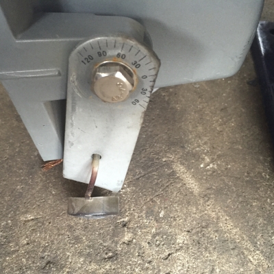 ขายไฟสปอตไลท์ philips มี3ตัว ตัวละ1500ครับ