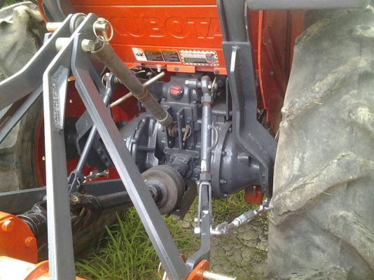 ขายรถไถคูโบต้า L4708 สภาพสวยพร้อมใช้งานทันที อุปกรณ์มีดันหน้า โรตารี่ เอกสารพร้อมโอน ต่อรองราคาได้นิดหน่อย