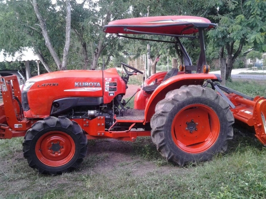 ขายรถไถคูโบต้า L4708 สภาพสวยพร้อมใช้งานทันที อุปกรณ์มีดันหน้า โรตารี่ เอกสารพร้อมโอน ต่อรองราคาได้นิดหน่อย