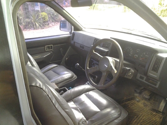 ขายด่วน Nissan Big M cab เครื่องฝาแดง 2500cc