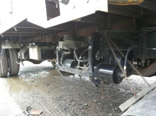 รถบรรทุก 6 ล้อใหญ่ HINO เมก้า ปี 49 เครื่อง 165 แรง ยาว 5.5 ม.เบรคทิฟฟี่ พวงมาลัยเพาเวอร์ ราคา 695,000 บ. รถอยู่ภาคกลาง