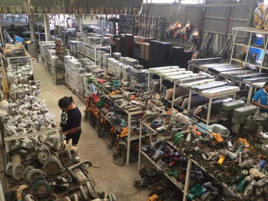 ายรอกโซ่ และเครื่องมือช่าง ต่างๆ มือสองนำเข้าจากญี่ปุ่น