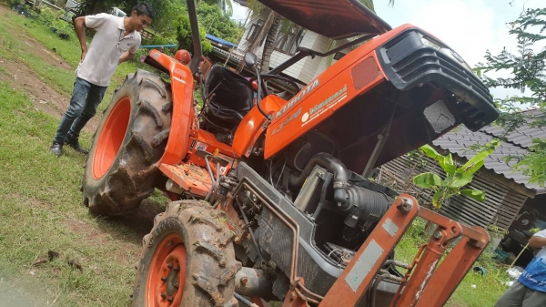 ขายรถไถคูโบต้า34แรงเดิมๆครับ