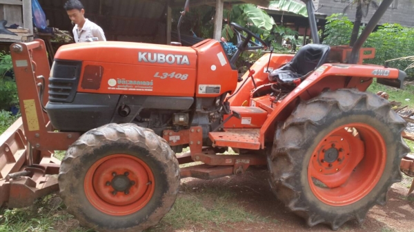 ขายรถไถคูโบต้า34แรงเดิมๆครับ