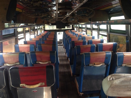 ขายรถบัสเครื่องนิสสันPE6 เครื่องดี แซสซีเบ็นช์ใหญ่ตลอด คานหน้าหลังนิสสัน เบรคแห้ง ยาว 12 เมตร ตัวถังแสตนเลล 54 ที่นั่ง ทะเบียนขาด1ปี เอกสารพร้อมโอน ขาย 175000 บาท