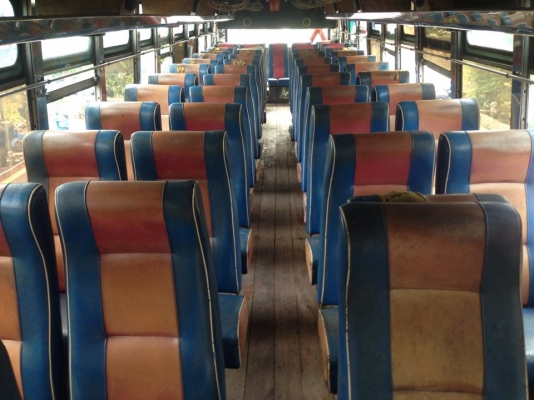 ขายรถบัสเครื่องนิสสันPE6 เครื่องดี แซสซีเบ็นช์ใหญ่ตลอด คานหน้าหลังนิสสัน เบรคแห้ง ยาว 12 เมตร ตัวถังแสตนเลล 54 ที่นั่ง ทะเบียนขาด1ปี เอกสารพร้อมโอน ขาย 175000 บาท