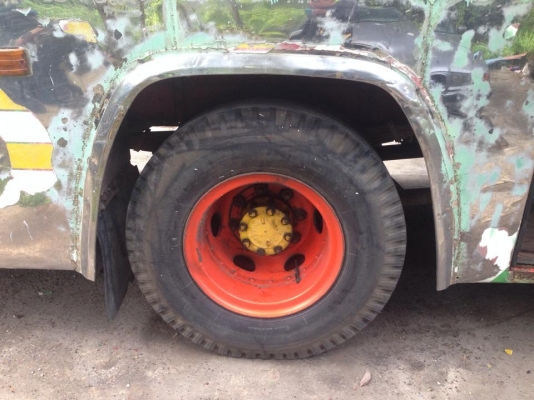 ขายรถบัสเครื่องนิสสันPE6 เครื่องดี แซสซีเบ็นช์ใหญ่ตลอด คานหน้าหลังนิสสัน เบรคแห้ง ยาว 12 เมตร ตัวถังแสตนเลล 54 ที่นั่ง ทะเบียนขาด1ปี เอกสารพร้อมโอน ขาย 175000 บาท