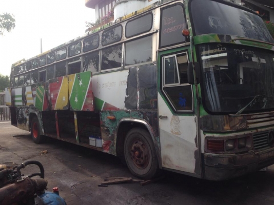 ขายรถบัสเครื่องนิสสันPE6 เครื่องดี แซสซีเบ็นช์ใหญ่ตลอด คานหน้าหลังนิสสัน เบรคแห้ง ยาว 12 เมตร ตัวถังแสตนเลล 54 ที่นั่ง ทะเบียนขาด1ปี เอกสารพร้อมโอน ขาย 175000 บาท