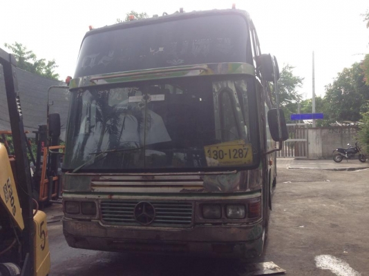 ขายรถบัสเครื่องนิสสันPE6 เครื่องดี แซสซีเบ็นช์ใหญ่ตลอด คานหน้าหลังนิสสัน เบรคแห้ง ยาว 12 เมตร ตัวถังแสตนเลล 54 ที่นั่ง ทะเบียนขาด1ปี เอกสารพร้อมโอน ขาย 175000 บาท