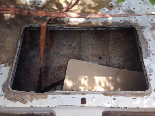 ขายเรือไฟเบอเอาไปทำเรือขนถ่ายสินค้า เรือลากจุงหรือเรือตกปลาแจ๋วเลยครับ ไม่ให้เทเลอร์นะครับ ยาว8เมตร กว้าง2.20เมตร ขาย 45000 บาท