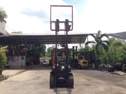 ขายรถโฟ็คลิ๊ฟTCM 3ตัน เสา3เมตร เครื่องอีซูซุดีเซลC240 เปลี่ยนปั๊มใหม่ครับ ขาย 155000 บาท