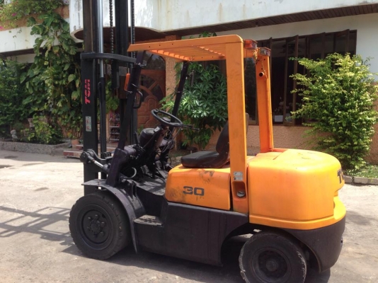 ขายรถโฟ็คลิ๊ฟTCM 3ตัน เสา3เมตร เครื่องอีซูซุดีเซลC240 เปลี่ยนปั๊มใหม่ครับ ขาย 155000 บาท