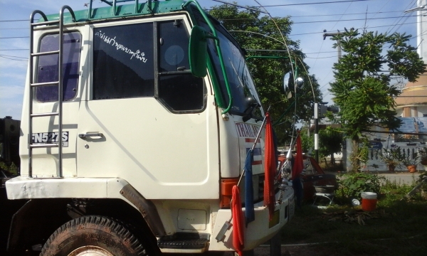 ขอโทษทีนะครับลดให้อีก ขายสิบล้อมือสองไอ้หลง527 maเบกใหญ่เกียรอีตั้นสวยๆ560000คับ