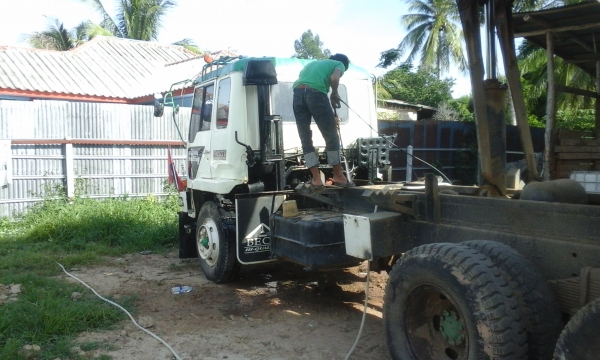 ขอโทษทีนะครับลดให้อีก ขายสิบล้อมือสองไอ้หลง527 maเบกใหญ่เกียรอีตั้นสวยๆ560000คับ