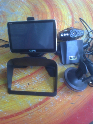 ขายกล้องติดน่ารถ+gpsนำทาง