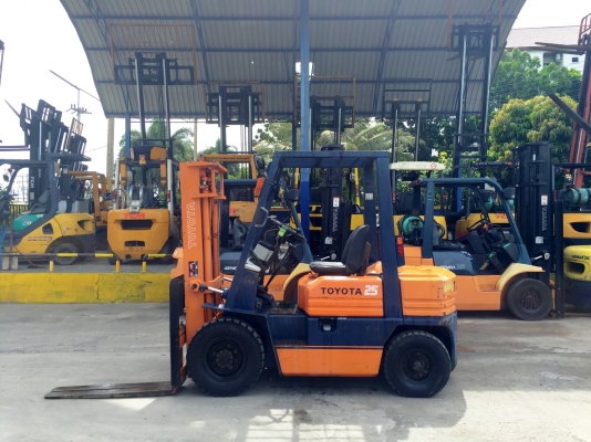 -:-*&bull;*ข า ย ร ถ ย ก นำ เ ข้ า*&bull;*-:-TOYOTA 5FD25. เครื่องดีเซล เกียร์ธรรมดา สนใจติดต่อ 083-062-0223/098-329-9549(ปอนด์)