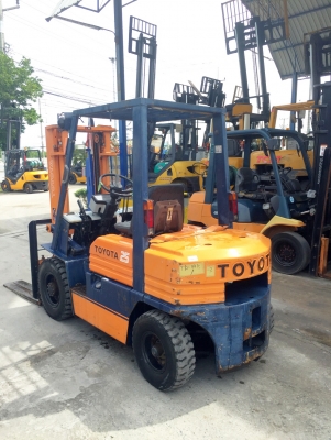 -:-*&bull;*ข า ย ร ถ ย ก นำ เ ข้ า*&bull;*-:-TOYOTA 5FD25. เครื่องดีเซล เกียร์ธรรมดา สนใจติดต่อ 083-062-0223/098-329-9549(ปอนด์)