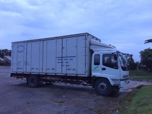 ขายด่วนครับ ISUZU TFR 195 ปี40 ตู้ 10 บาท รถสวยพร้อมใช้งานครับ พี่น้อง