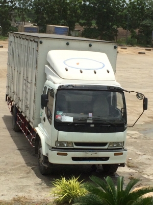 ขายด่วนครับ ISUZU TFR 195 ปี40 ตู้ 10 บาท รถสวยพร้อมใช้งานครับ พี่น้อง