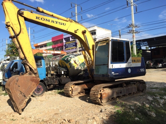 ขายรถแมคโค KOMATSU PC100 โซ่ใบแท้สวย แอร์เย็น ใช้งานดี ราคา 600000 บาท สนใจติดต่อ 0890854790