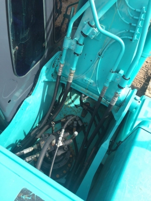 KOBELCO SK200-8 YN11 8,XXX ชั่วโมง เล่มทะเบียนครบ รถสวย ใช้งานดีมาก ราคา 1800000 บาท สนใจติดต่อ 0890854790